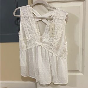 White cross back crochet top